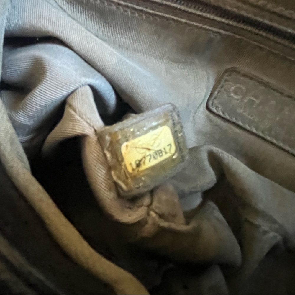 Chanel Washed Lambskin Quilted Large Chain Around Messenger Bag - Picture 8 of 8